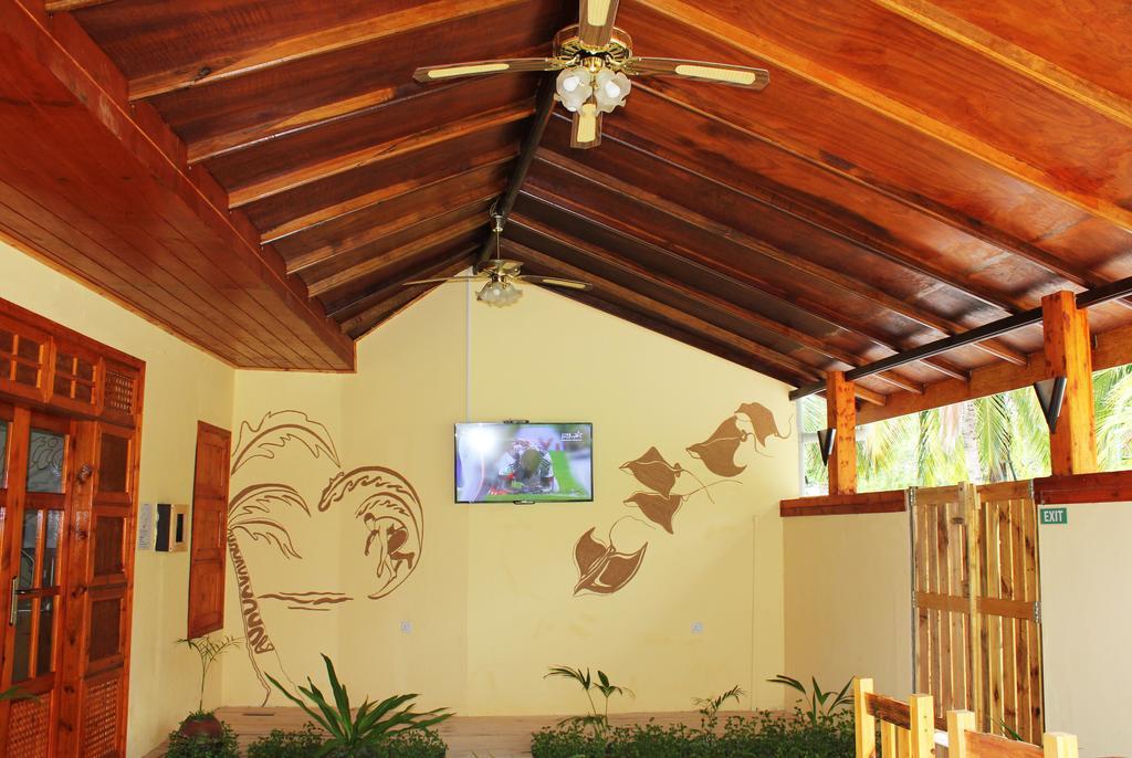 Kaafu Inn Guraidhoo Extérieur photo